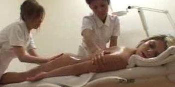 Name? White girl massaged by Japanese pervert.