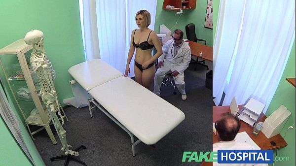 Brazzers - Dirty Masseur Keiran Lee rubs out 2 thicc chicks.