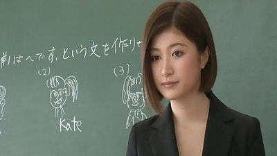 Japanese girl gets uncensored