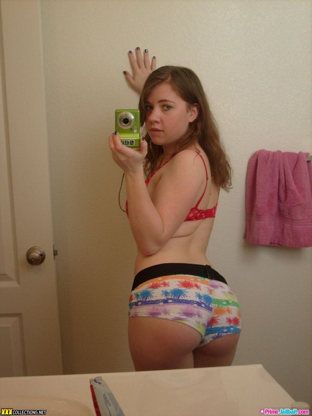 amateur teen selfie busty nn curvy