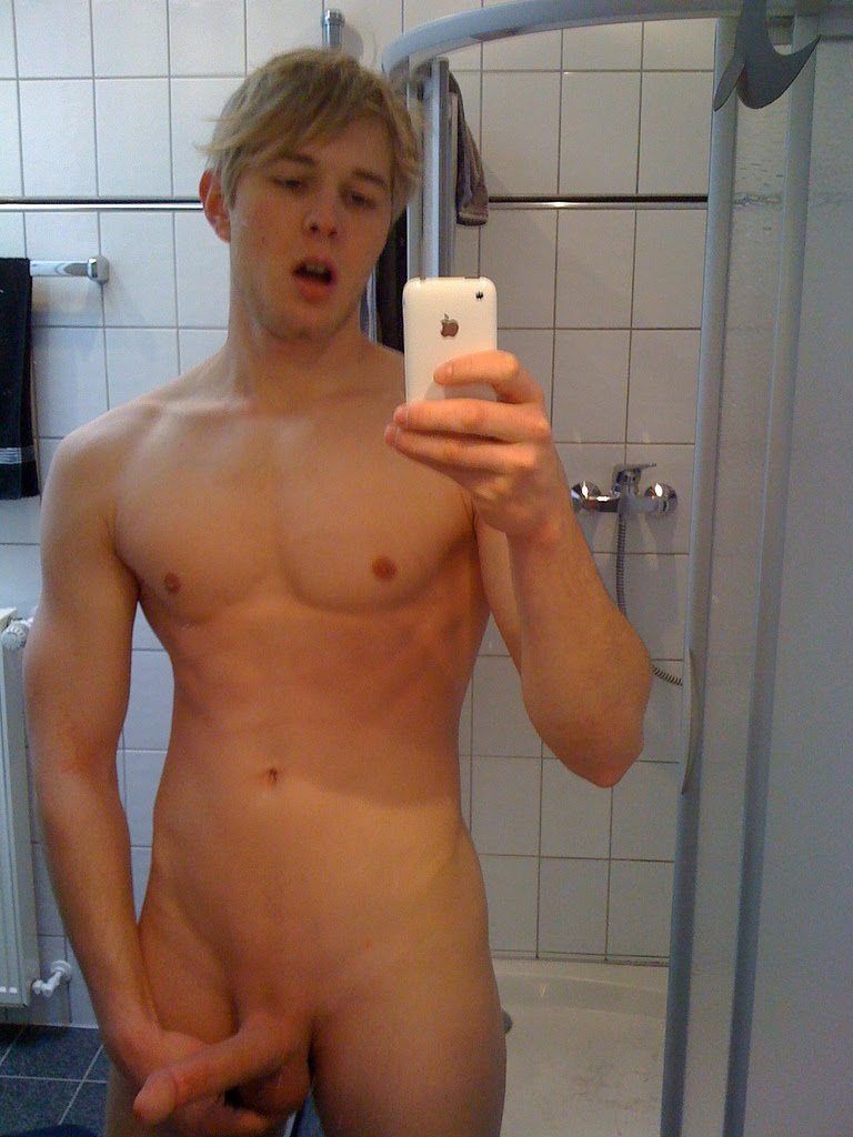 Showerroom nude