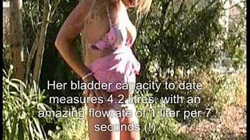 Glitter reccomend full bladder pee desperation