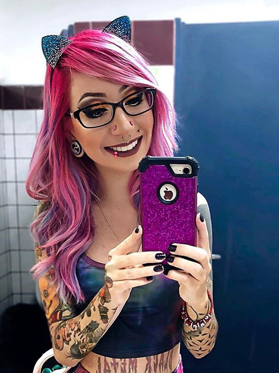 Wishbone reccomend glasses pink hair
