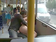 Baise dans un bus