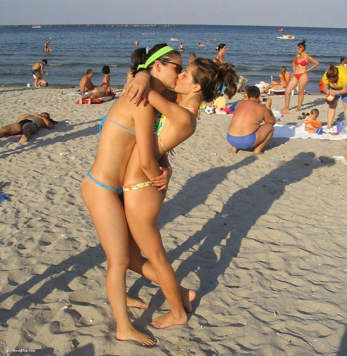 best of Beach kiss