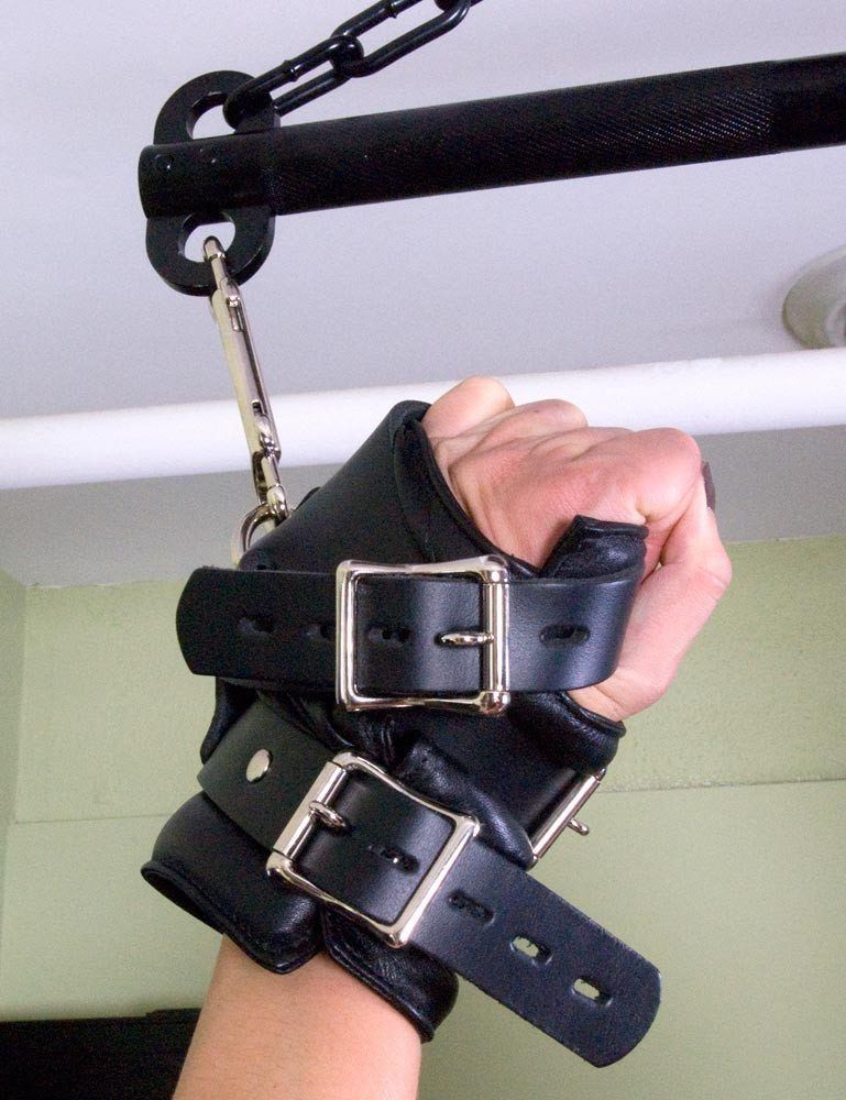 Big L. recommendet belt Suspending waist bondage