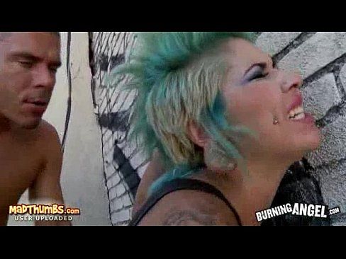 Girl fucked with punk guy