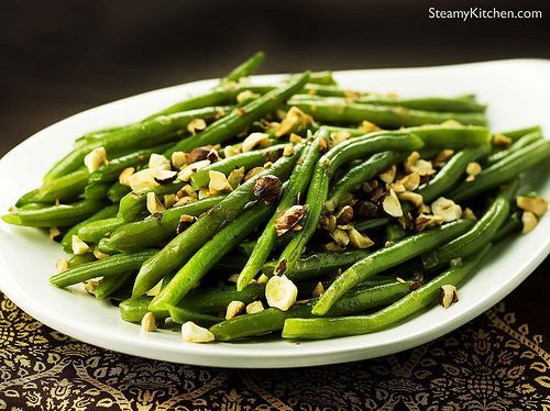 Candy C. reccomend Asian sauteed green beans garlic