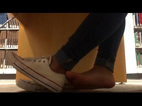 Apple P. reccomend candid sneakers shoeplay