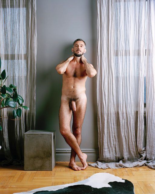 Room S. reccomend real male body naked from head to toes on tumblr